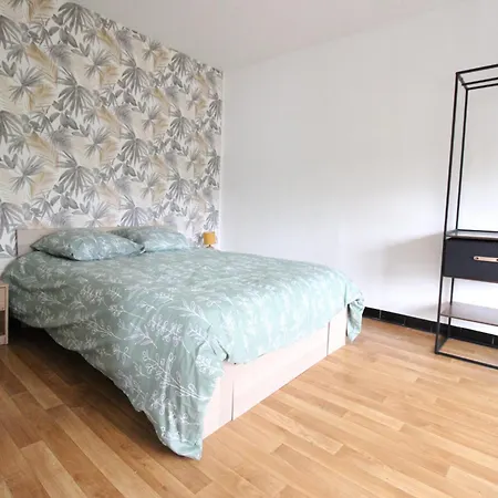 Appartement 3 - Tres Grand Jardin Privee - Terrasse Privee - Garage Velo Et Moto - Parking Voiture Privee Dans La Propriete - Gere Par Presta-zen'services *