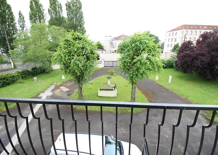 Apartmán 3 - Tres Grand Jardin Privee - Terrasse Privee - Garage Velo Et Moto - Parking Voiture Privee Dans La Propriete - Gere Par Presta-zen'services