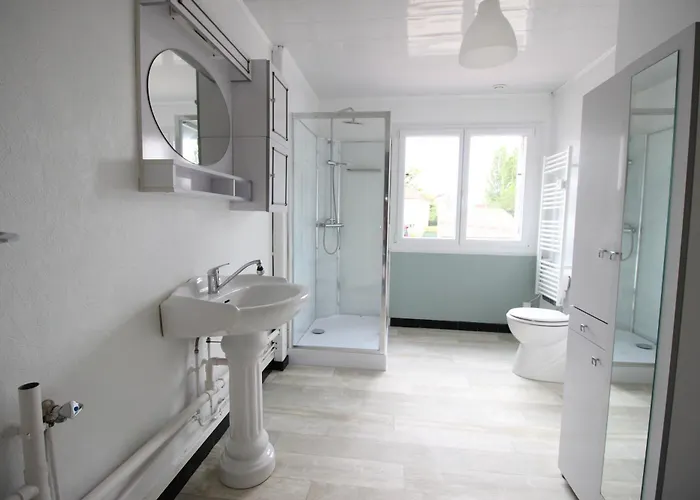 3 - Tres Grand Jardin Privee - Terrasse Privee - Garage Velo Et Moto - Parking Voiture Privee Dans La Propriete - Gere Par Presta-zen'services Apartmán