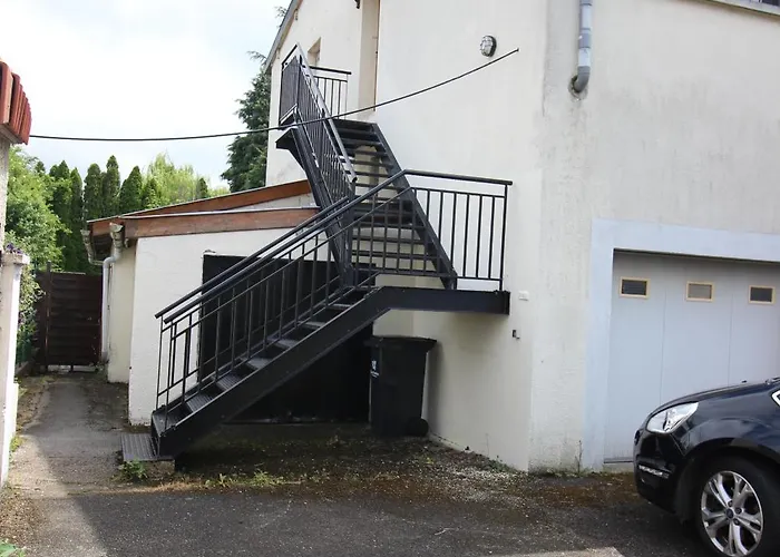 3 - Tres Grand Jardin Privee - Terrasse Privee - Garage Velo Et Moto - Parking Voiture Privee Dans La Propriete - Gere Par Presta-zen'services Apartmán Thierville-sur-Meuse