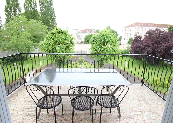 3 - Tres Grand Jardin Privee - Terrasse Privee - Garage Velo Et Moto - Parking Voiture Privee Dans La Propriete - Gere Par Presta-zen'services *